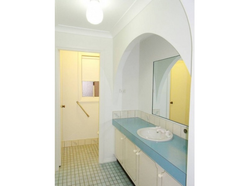 2 Endeavour Close, Castle Hill NSW 2154