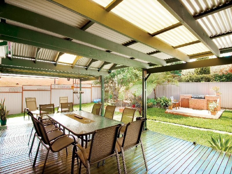 17 Jacaranda Ave, Baulkham Hills NSW 2153