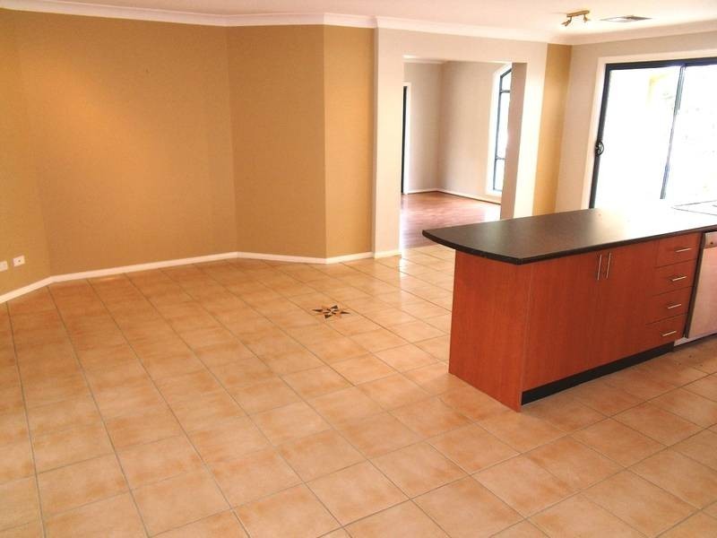 31 Blue Bell Circuit, Kellyville NSW 2155