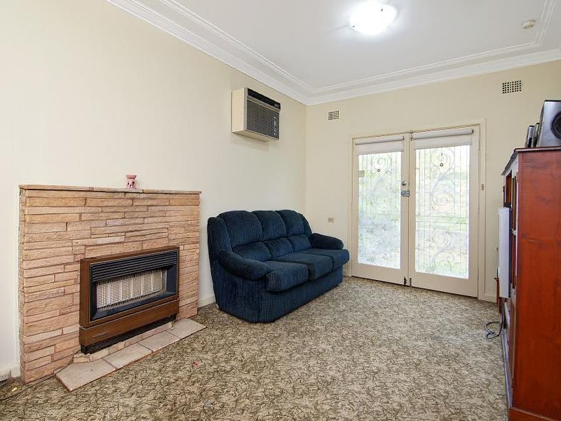 39 Windermere Ave, Northmead NSW 2152