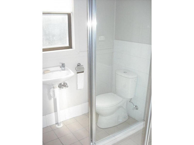 Flat 2/15 Bevan Street, Northmead NSW 2152