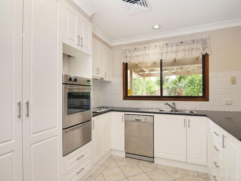 4 Connell Close, Baulkham Hills NSW 2153