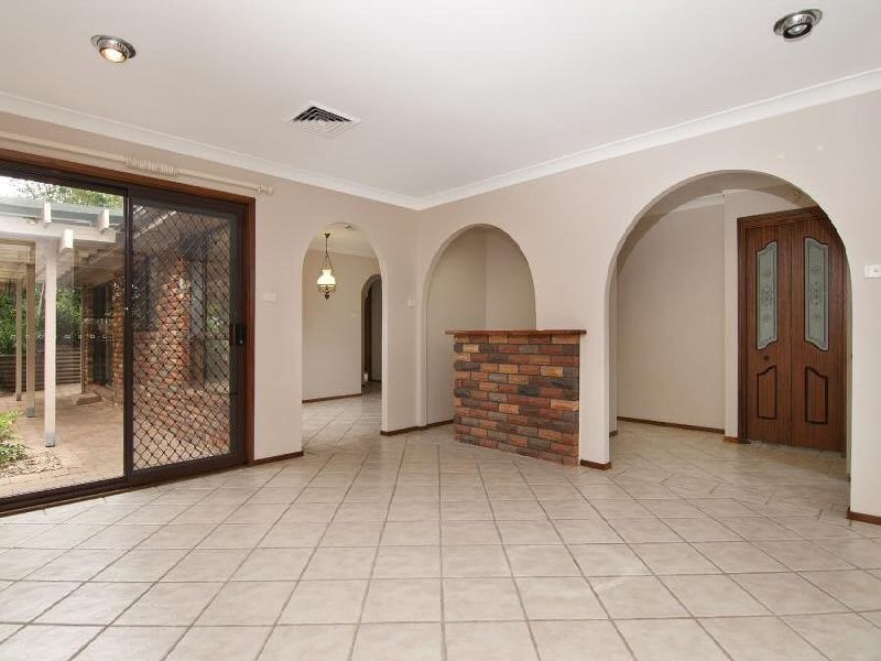 4 Connell Close, Baulkham Hills NSW 2153