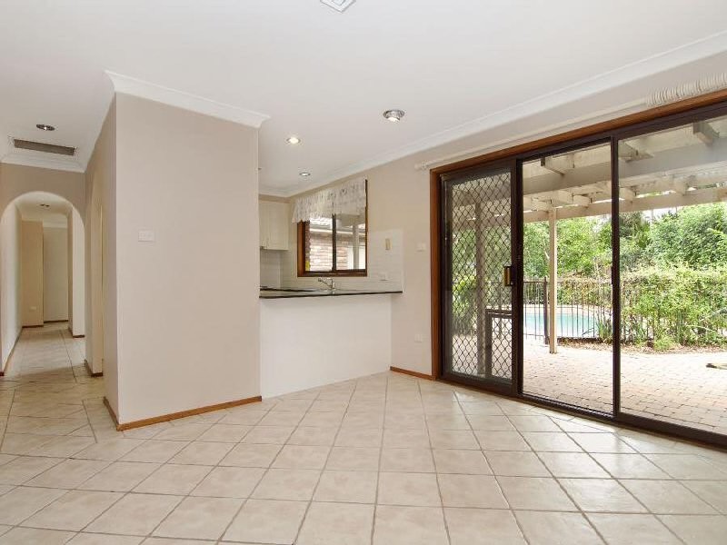 4 Connell Close, Baulkham Hills NSW 2153