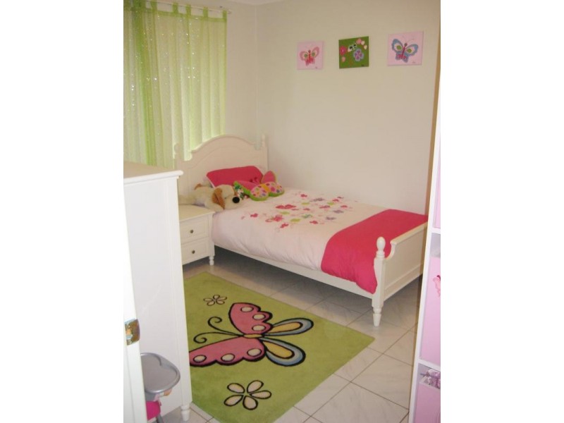 4 Bell Street, Toongabbie NSW 2146