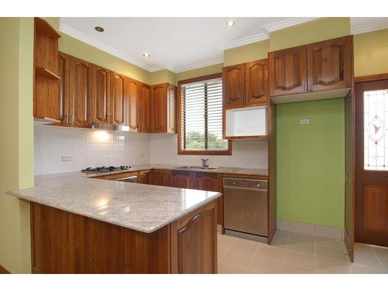 11 Glenn Ave, Northmead NSW 2152