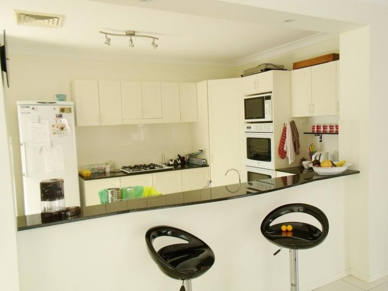 7 DRYSDALE CRESCENT, Beaumont Hills NSW 2155