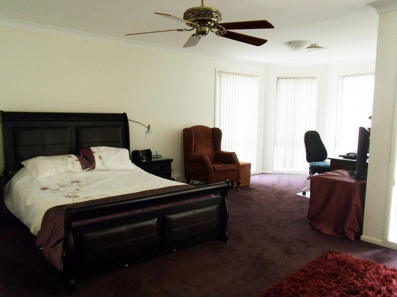 7 DRYSDALE CRESCENT, Beaumont Hills NSW 2155