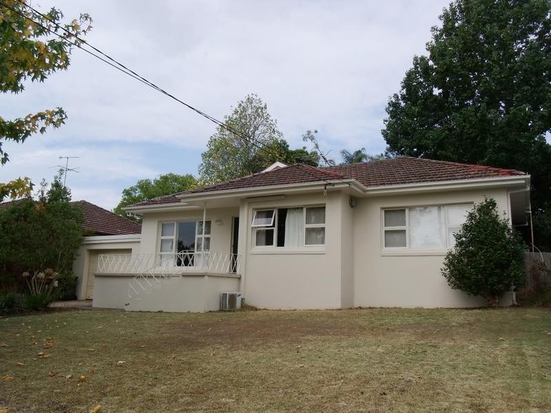 20 Dobson Crescent, Baulkham Hills NSW 2153