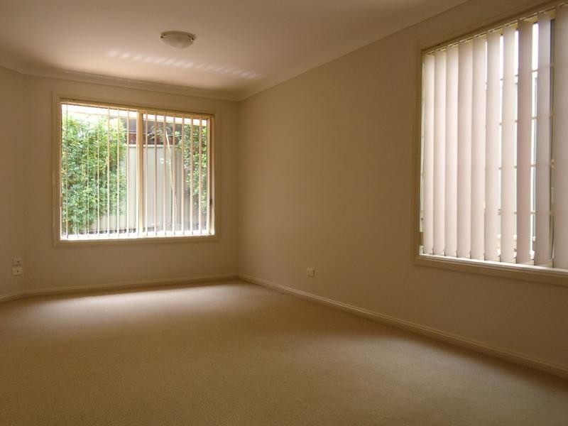 4/12 COOK STREET, Baulkham Hills NSW 2153
