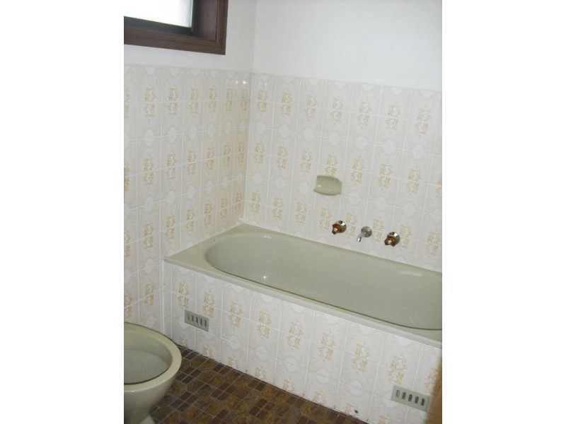 243 Caroline Chisholm Drive, Winston Hills NSW 2153