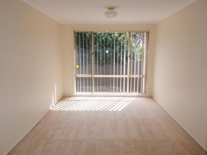 8 NOLA PLACE, Baulkham Hills NSW 2153