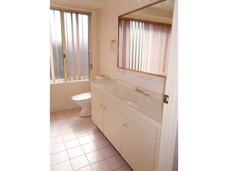 8 NOLA PLACE, Baulkham Hills NSW 2153