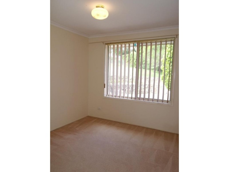 8 NOLA PLACE, Baulkham Hills NSW 2153