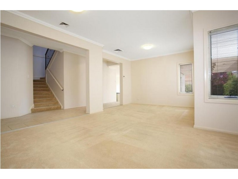 12 Linden Way, Bella Vista NSW 2153