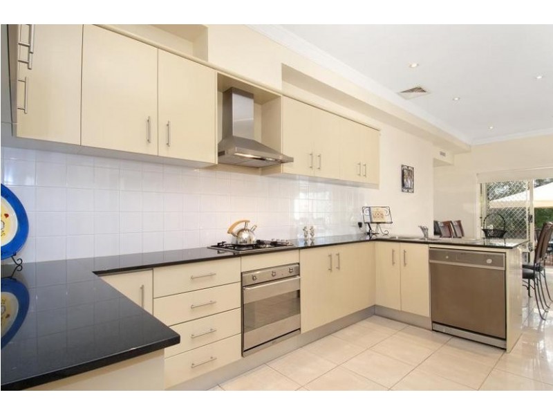 15 Jacqui Circuit, Baulkham Hills NSW 2153