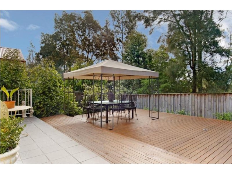 15 Jacqui Circuit, Baulkham Hills NSW 2153