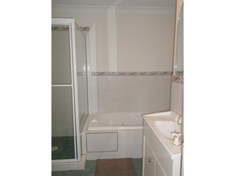 32/56-64 DOBSON CRESCENT, Baulkham Hills NSW 2153