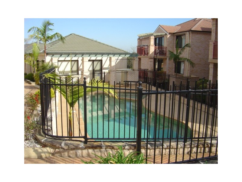 32/56-64 DOBSON CRESCENT, Baulkham Hills NSW 2153