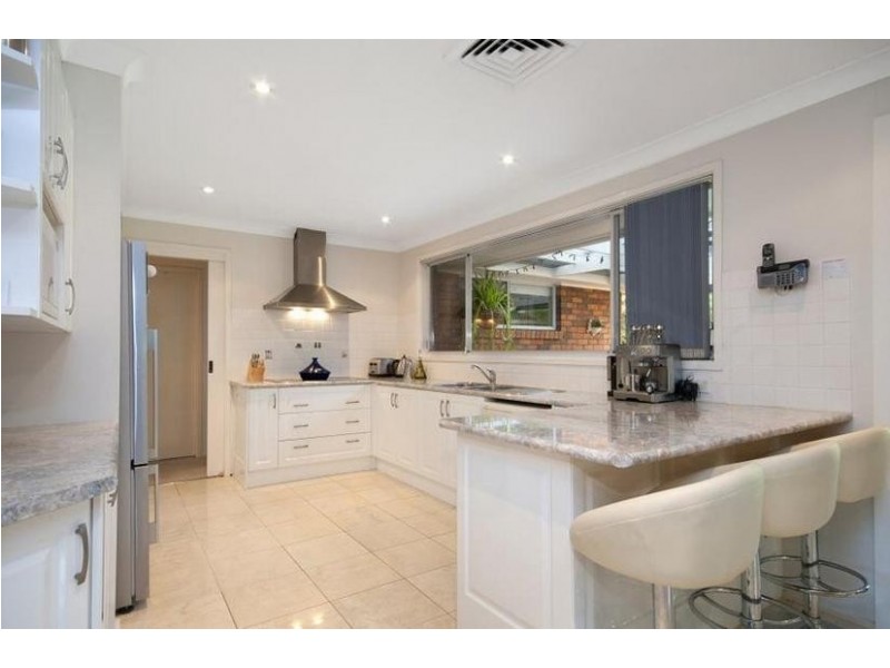 15 Burton Avenue, Northmead NSW 2152