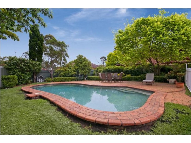 15 Burton Avenue, Northmead NSW 2152