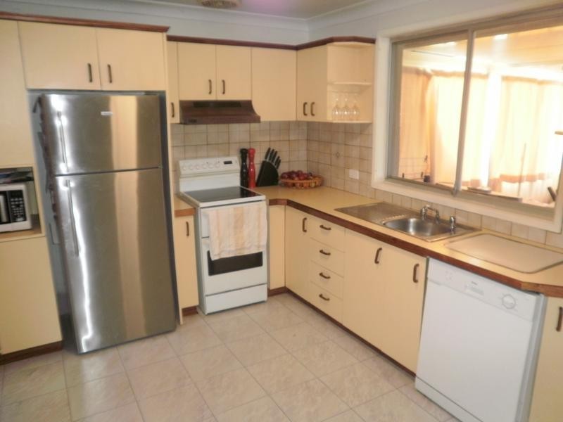 14 Desley Crescent, Prospect NSW 2148