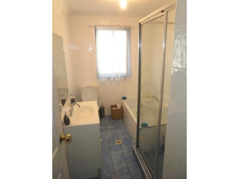 14 Desley Crescent, Prospect NSW 2148