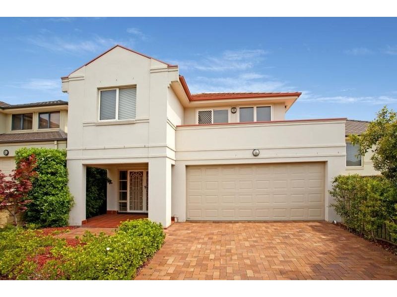 12 Linden Way, Bella Vista NSW 2153