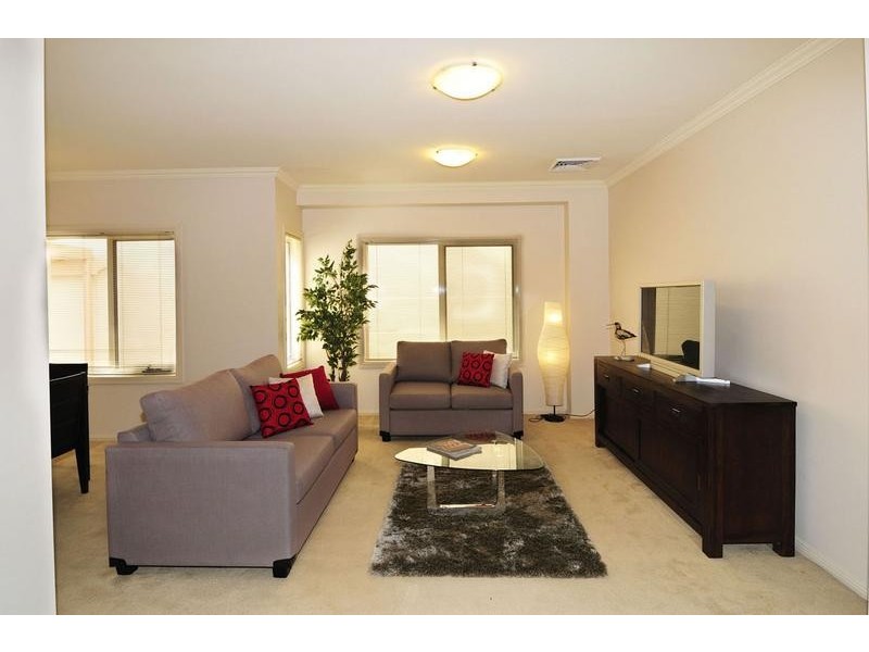 12 Linden Way, Bella Vista NSW 2153