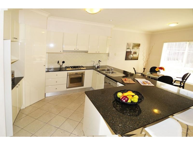 12 Linden Way, Bella Vista NSW 2153