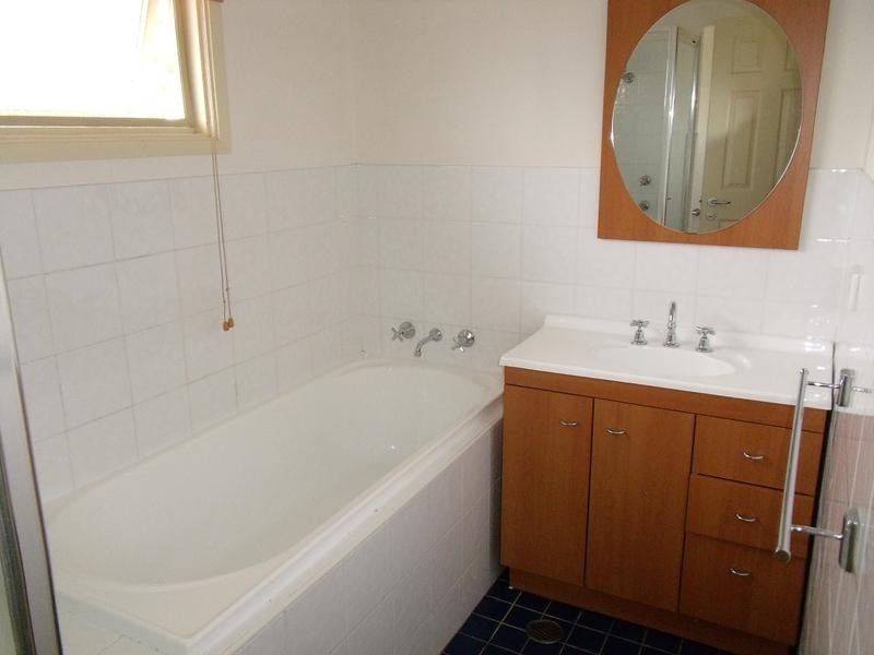 37 Middleton Ave, Castle Hill NSW 2154