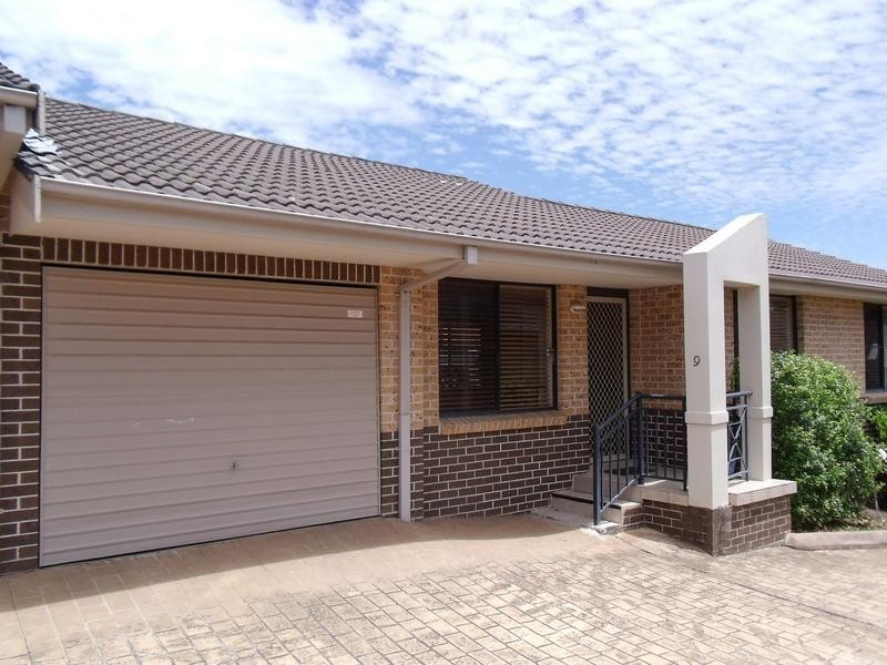 9/12 CALOOLA ROAD, Wentworthville NSW 2145