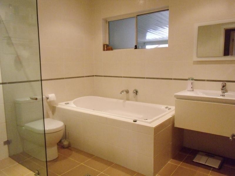 1 ST JAMES AVENUE, Baulkham Hills NSW 2153