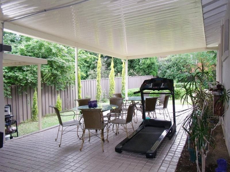 1 ST JAMES AVENUE, Baulkham Hills NSW 2153