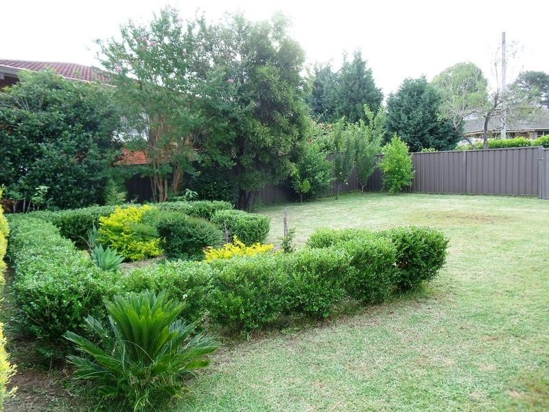 1 ST JAMES AVENUE, Baulkham Hills NSW 2153