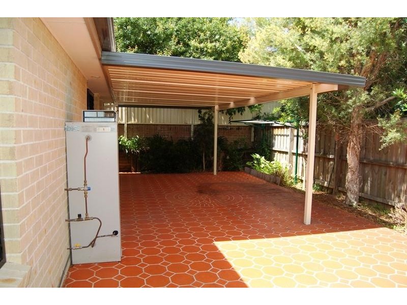 2/18 KENNETH AVENUE, Baulkham Hills NSW 2153