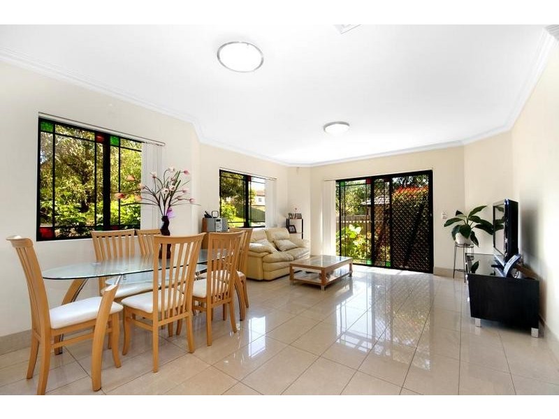 5/8 The Cottell Way, Baulkham Hills NSW 2153