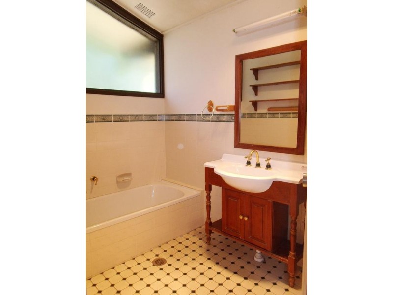 5 CALOOLA PLACE, Baulkham Hills NSW 2153