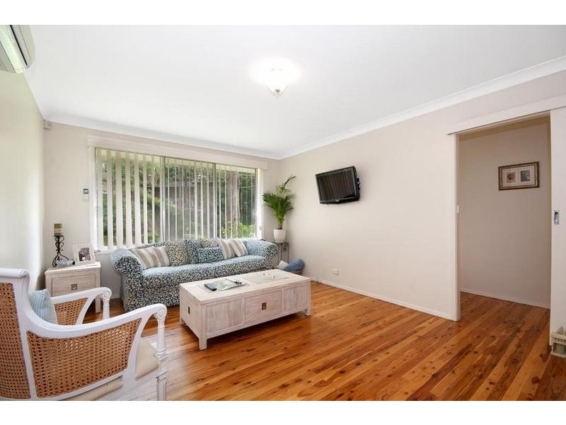 2 Kira Avenue, Northmead NSW 2152