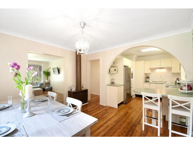 2 Kira Avenue, Northmead NSW 2152