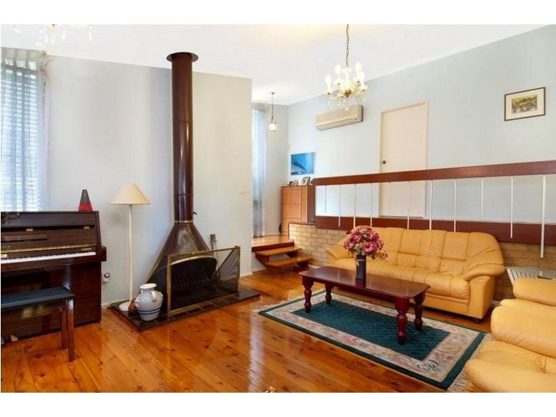 78 Brucedale Drive, Baulkham Hills NSW 2153