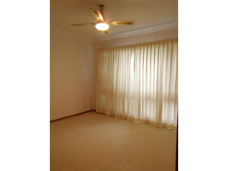 26 OAKDALE PLACE, Baulkham Hills NSW 2153