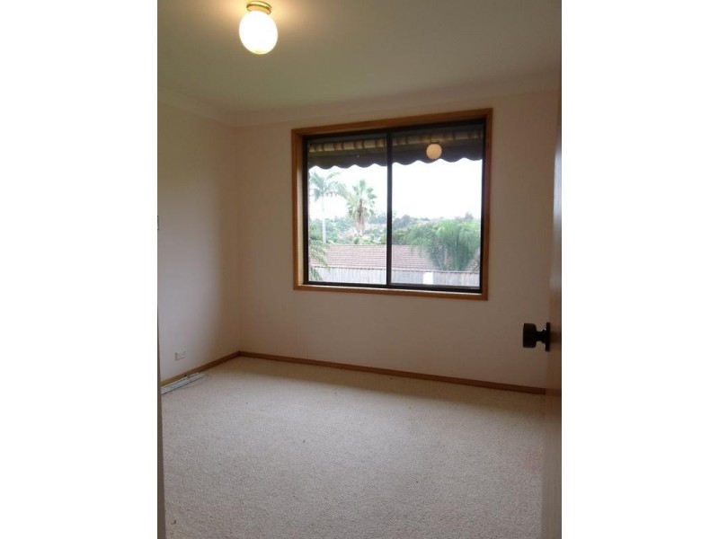 26 OAKDALE PLACE, Baulkham Hills NSW 2153