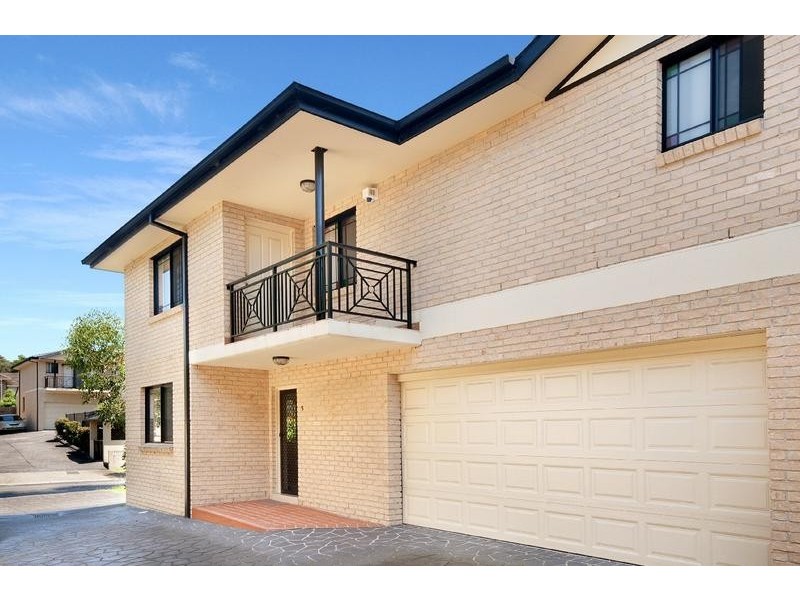 5/8 THE COTTELL WAY, Baulkham Hills NSW 2153