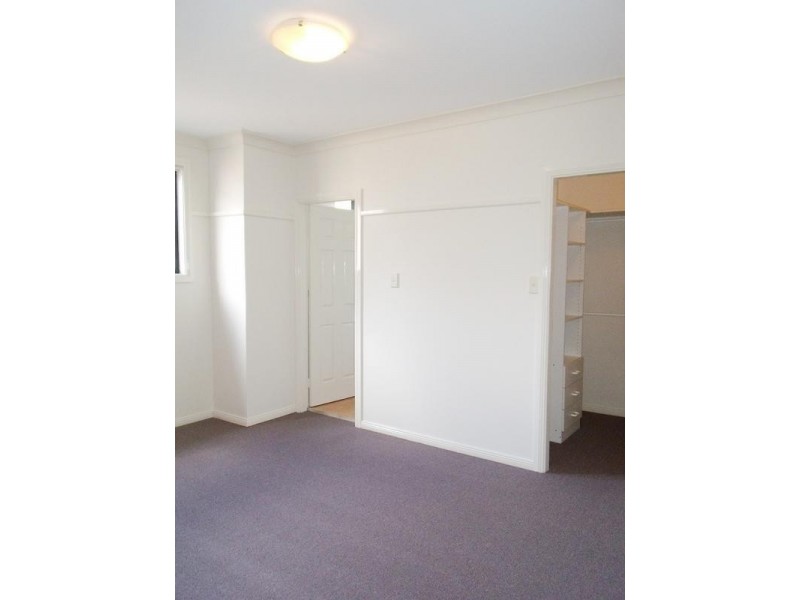 10/4-8 RUSSELL STREET, Baulkham Hills NSW 2153