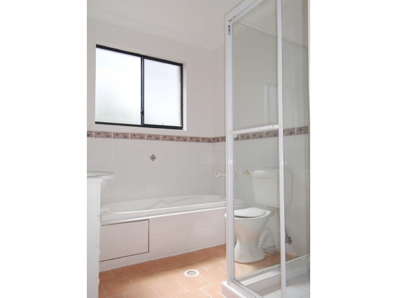 10/4-8 RUSSELL STREET, Baulkham Hills NSW 2153