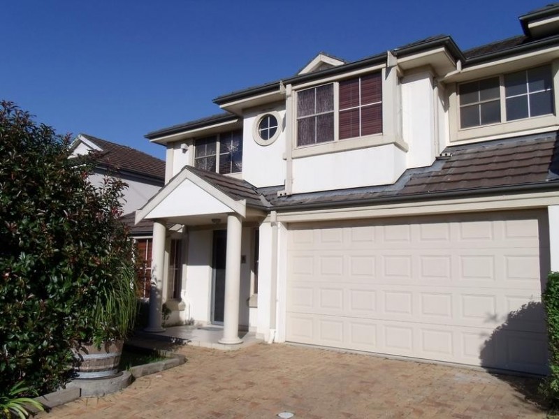 136 HARRINGTON AVENUE, Castle Hill NSW 2154