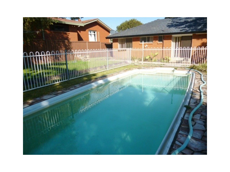 6 KALIMNA DRIVE, Baulkham Hills NSW 2153