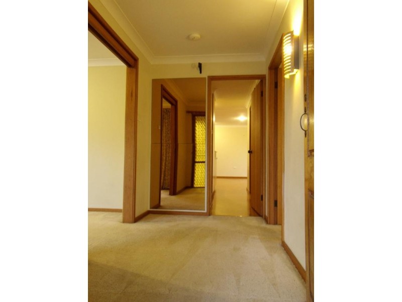25 JINDABYNE AVENUE, Baulkham Hills NSW 2153