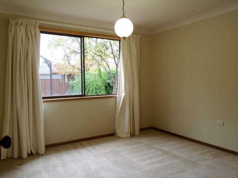 25 JINDABYNE AVENUE, Baulkham Hills NSW 2153